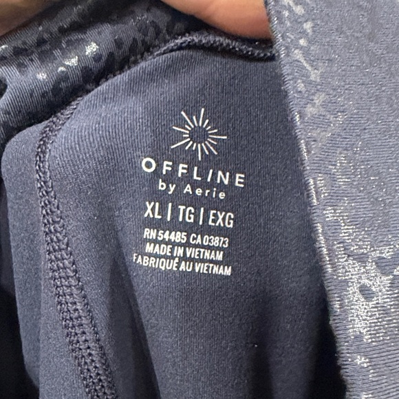 Aerie Offline Navy Metallic Patterned Leggings - Picture 4 of 4